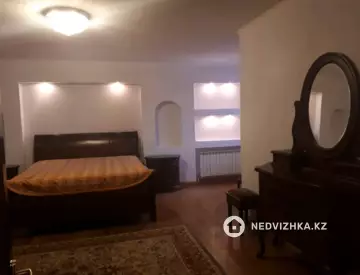 5-комнатная квартира, этаж 6 из 20, 192 м²