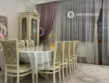 4-комнатная квартира, этаж 6 из 13, 160 м²