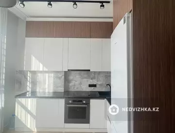 3-комнатная квартира, этаж 8 из 18, 89 м²