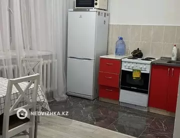 1-комнатная квартира, этаж 2 из 10, 29 м²