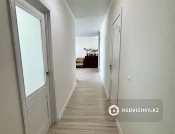 3-комнатная квартира, этаж 4 из 12, 94 м²