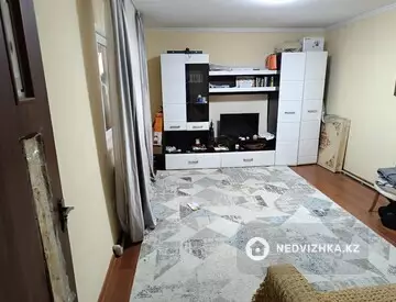 3-комнатная часть дома, 1 соток, 65 м², на длительный срок