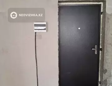 2-комнатная квартира, этаж 3 из 9, 56 м²