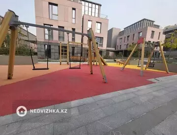 3-комнатная квартира, этаж 2 из 4, 134 м²