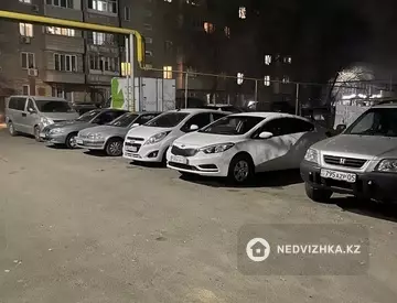 1-комнатная квартира, этаж 4 из 5, 28 м²