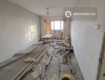 3-комнатная квартира, этаж 4 из 5, 60 м²