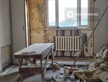 3-комнатная квартира, этаж 4 из 5, 60 м²