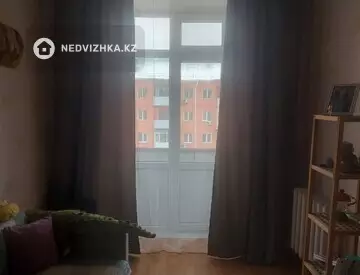 2-комнатная квартира, этаж 4 из 5, 56 м²