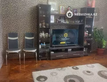 2-комнатная квартира, этаж 4 из 5, 56 м²