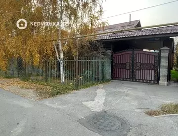 4-комнатный дом, 10 соток, 130 м²