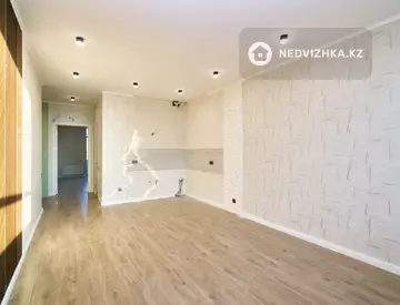 2-комнатная квартира, этаж 9 из 9, 57 м²