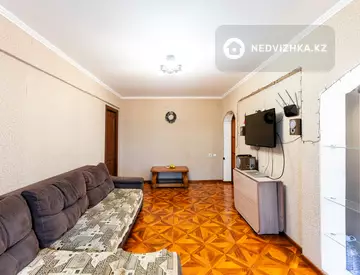 2-комнатная квартира, этаж 4 из 5, 44 м²
