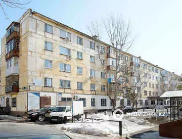 3-комнатная квартира, этаж 2 из 5, 60 м²