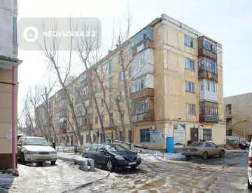 3-комнатная квартира, этаж 2 из 5, 60 м²