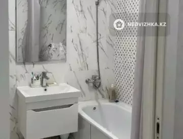 3-комнатная квартира, этаж 3 из 12, 82 м²