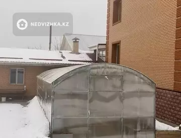 7-комнатный дом, 25 соток, 413 м²