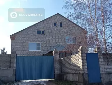 4-комнатный дом, 10 соток, 380 м²