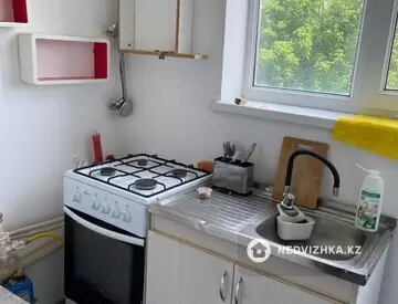 1-комнатная квартира, этаж 4 из 5, 28 м²