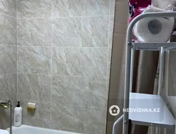 1-комнатная квартира, этаж 4 из 5, 28 м²