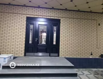 4-комнатный дом, 20 соток, 180 м², посуточно