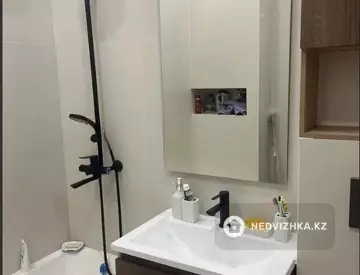 3-комнатная квартира, этаж 4 из 18, 69 м²