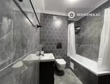 3-комнатная квартира, этаж 14 из 14, 64 м²