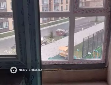 1-комнатная квартира, этаж 4 из 9, 38 м²