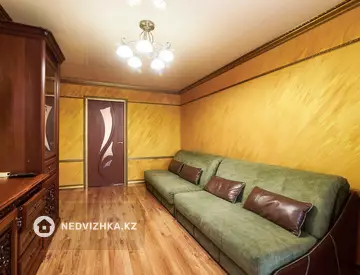 3-комнатная квартира, этаж 4 из 5, 59 м²