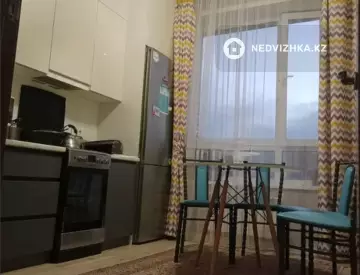 2-комнатная квартира, этаж 8 из 10, 50 м²