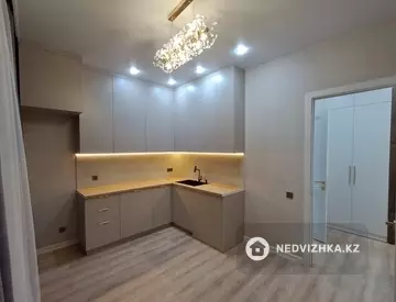 2-комнатная квартира, этаж 4 из 9, 49 м²