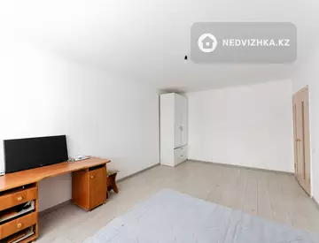 1-комнатная квартира, этаж 3 из 5, 40 м²