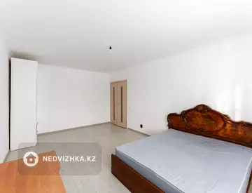 1-комнатная квартира, этаж 3 из 5, 40 м²