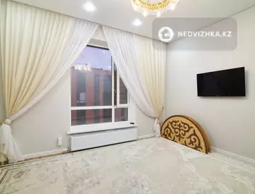 2-комнатная квартира, этаж 12 из 12, 55 м²