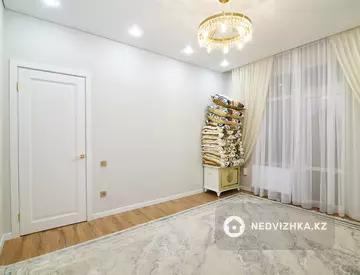 2-комнатная квартира, этаж 12 из 12, 55 м²