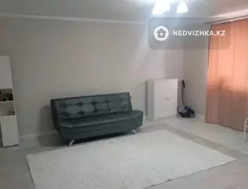 1-комнатная квартира, этаж 3 из 5, 40 м²