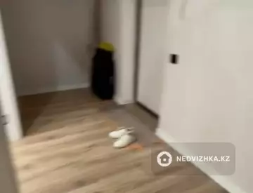 1-комнатная квартира, этаж 4 из 17, 40 м²