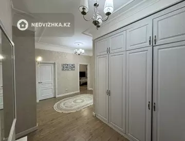 3-комнатная квартира, этаж 7 из 9, 96 м²