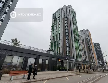 3-комнатная квартира, этаж 18 из 18, 100 м²