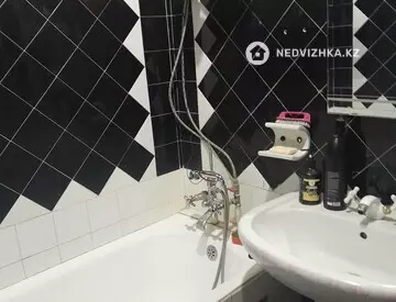 3-комнатная квартира, этаж 1 из 5, 55 м²