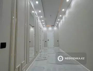 2-комнатная квартира, этаж 3 из 9, 67 м²