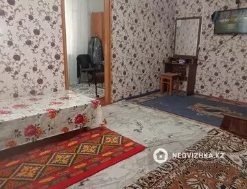 2-комнатная квартира, этаж 2 из 2, 39 м²