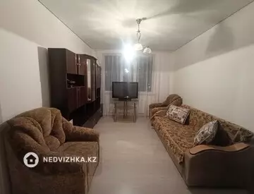 3-комнатная квартира, этаж 7 из 9, 64 м², на длительный срок