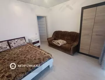 3-комнатная квартира, этаж 7 из 9, 64 м², на длительный срок