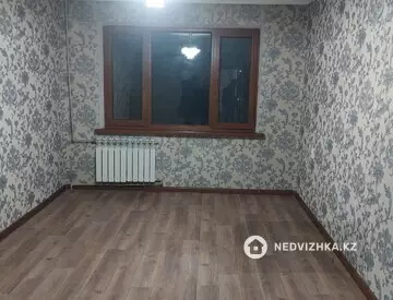 2-комнатная квартира, этаж 3 из 5, 51 м², на длительный срок