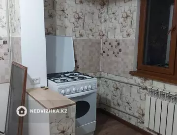 2-комнатная квартира, этаж 3 из 5, 51 м², на длительный срок