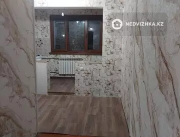 2-комнатная квартира, этаж 3 из 5, 51 м², на длительный срок