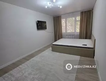 1-комнатная квартира, этаж 1 из 5, 33 м²