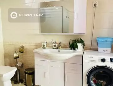 7-комнатный дом, 8 соток, 500 м², на длительный срок