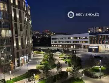 4-комнатная квартира, этаж 5 из 12, 105 м²