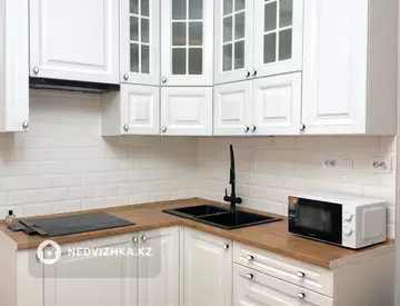 2-комнатная квартира, этаж 4 из 11, 48 м², на длительный срок